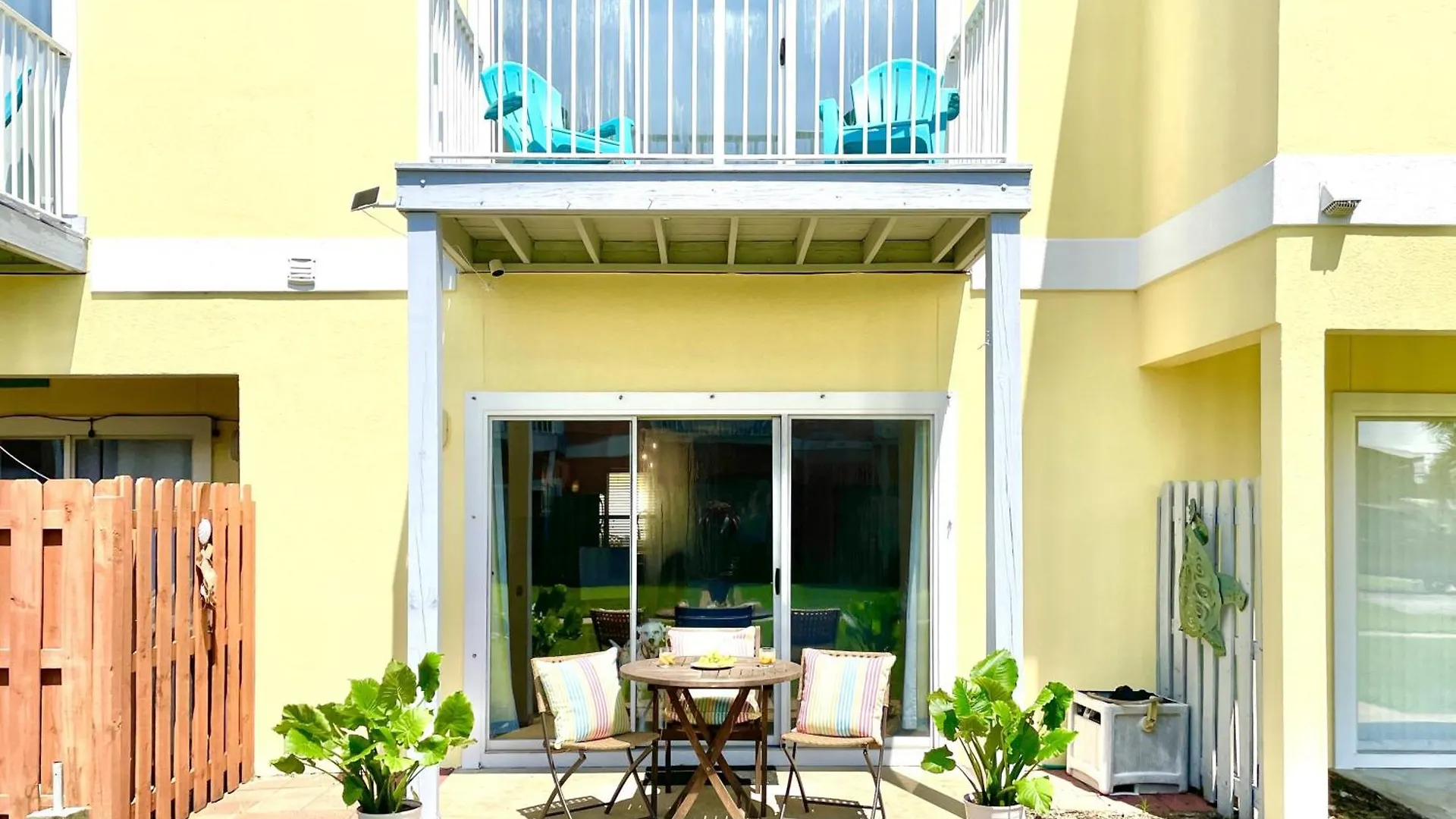 Gulf Walk 102 Holiday home
