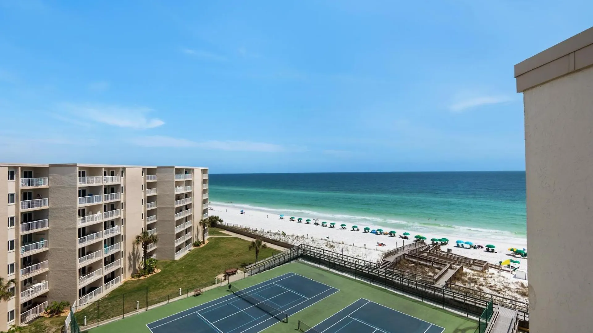 Holiday Surf And Racquet Club 707 *