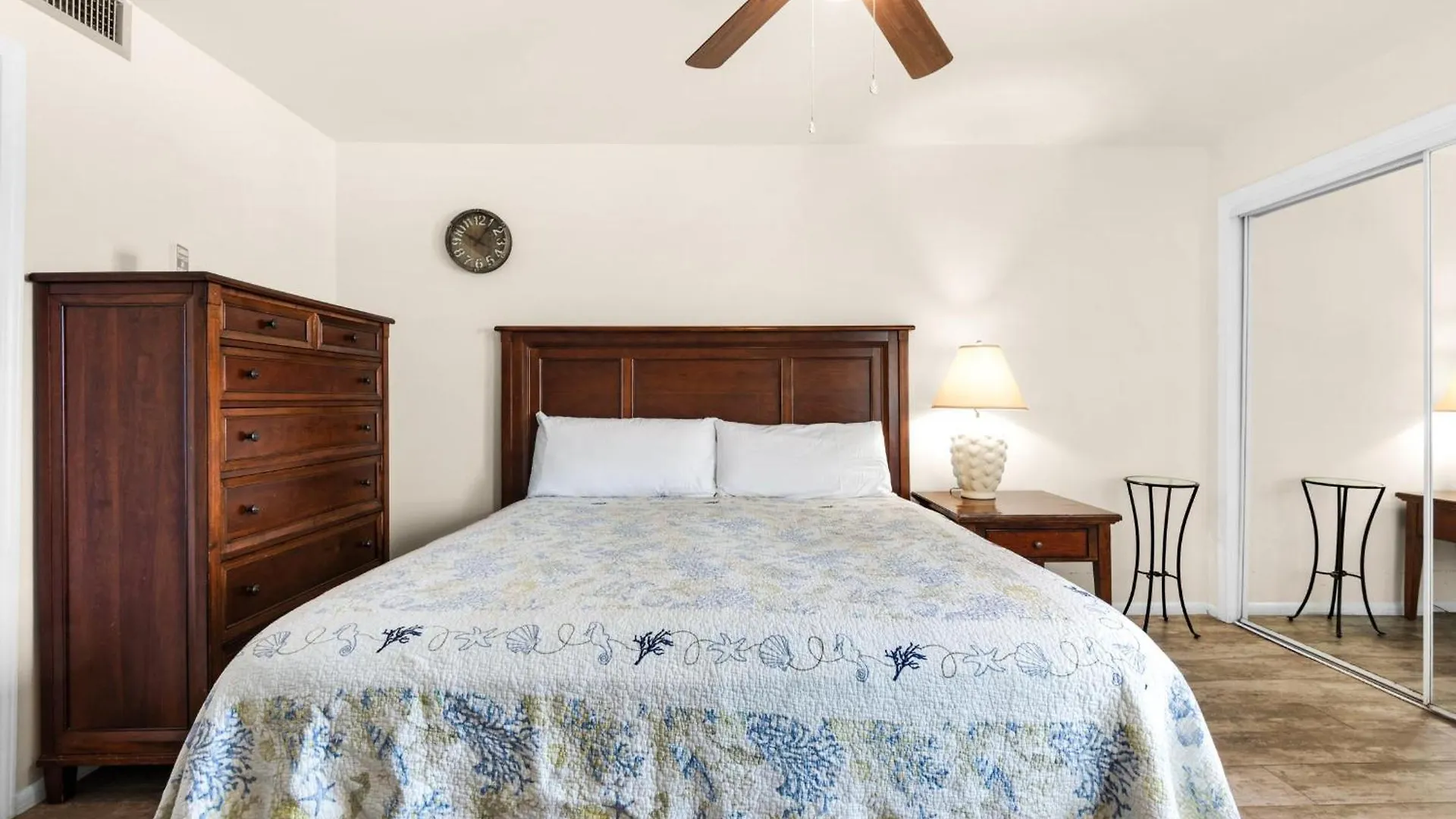 Holiday Surf And Racquet Club 707 Apartment *