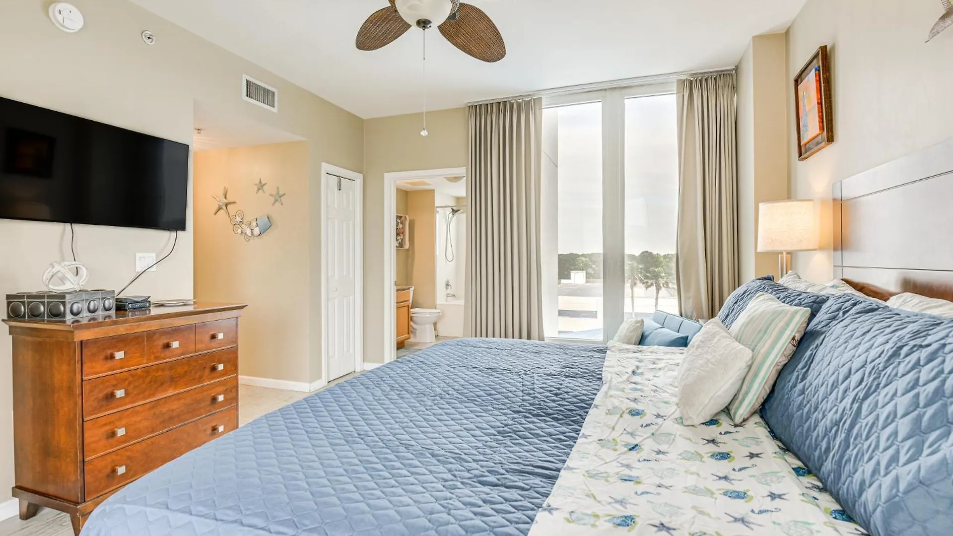 Apartment Walk To Poolside Oasis In Palms Of Destin! Destin
