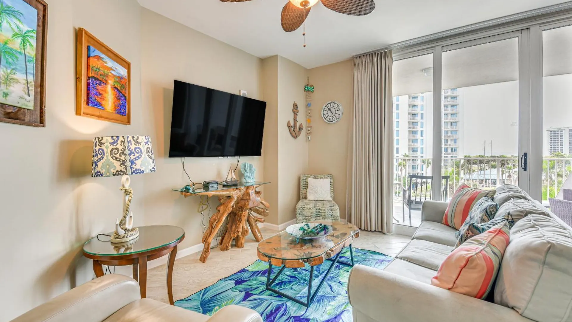 Apartment Walk To Poolside Oasis In Palms Of Destin!