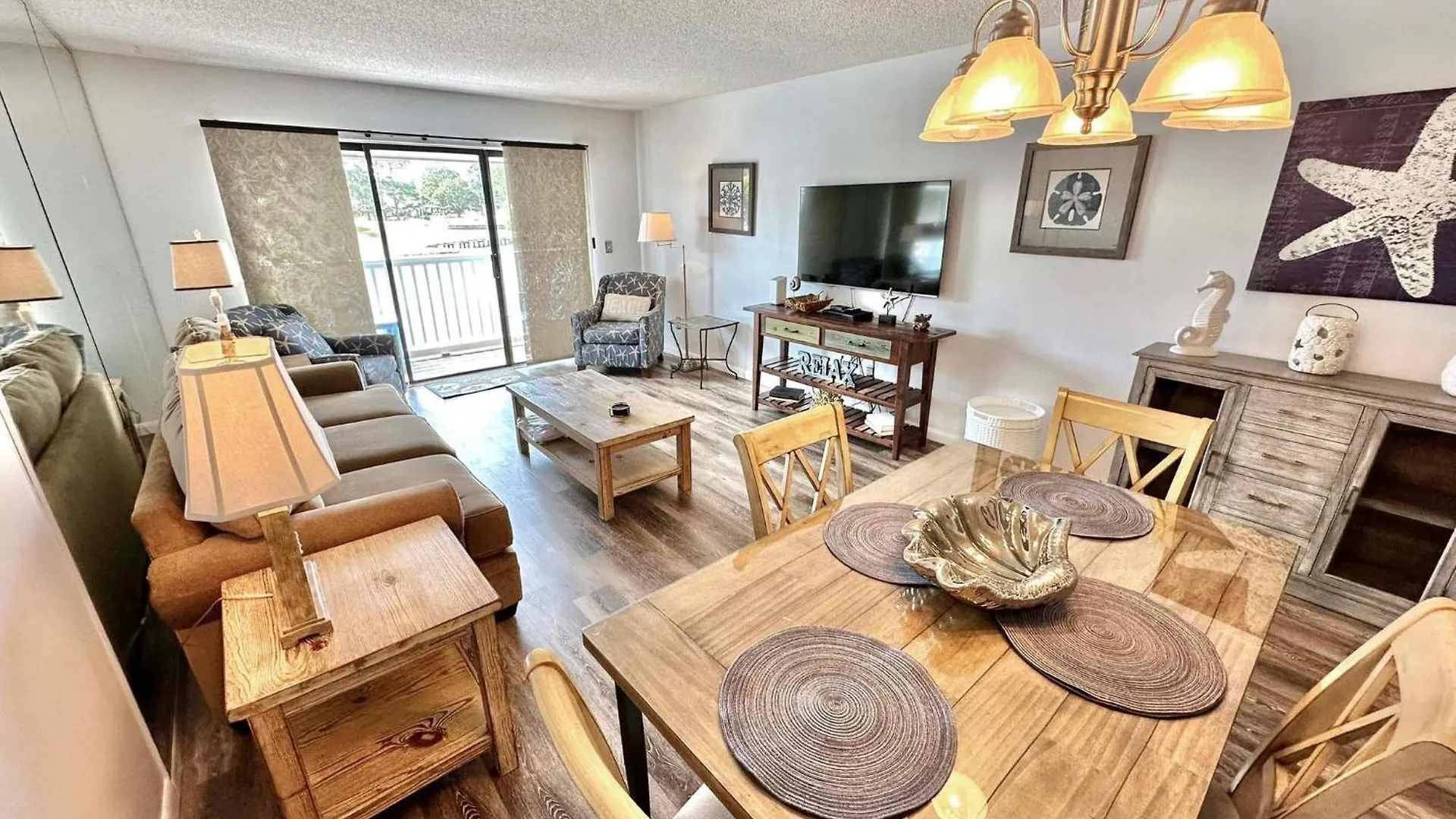 914 Harbour Point *