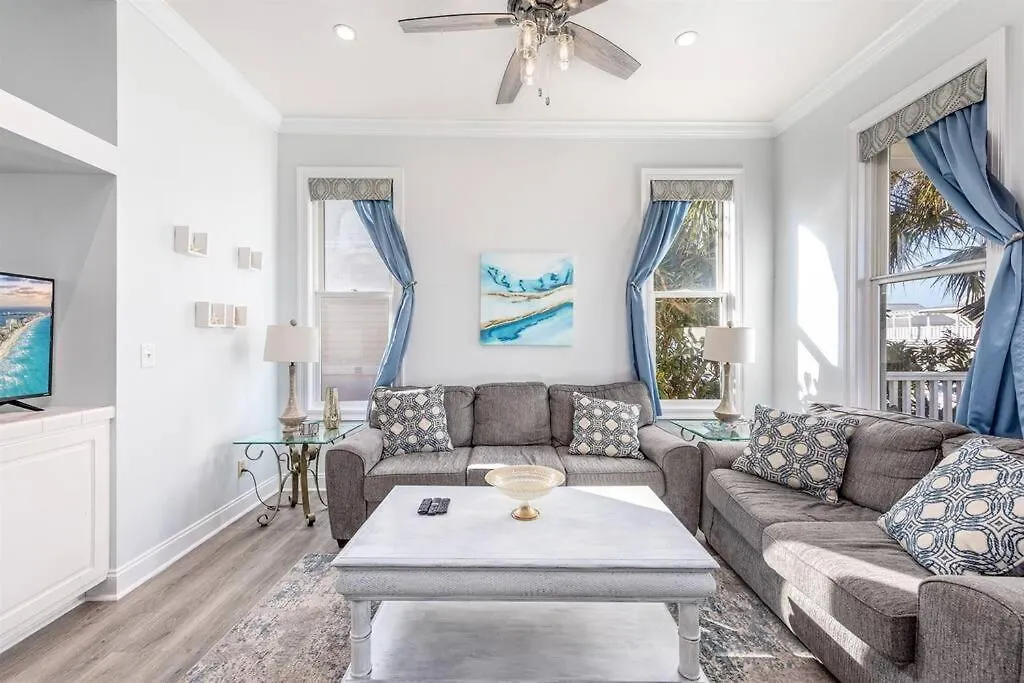 Frangista Hideaway