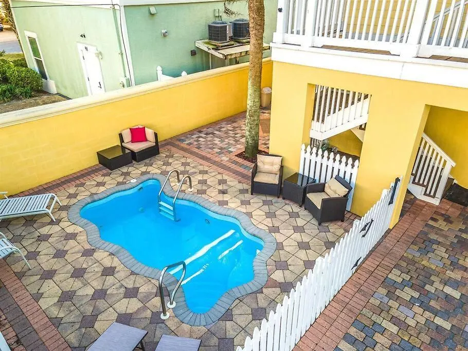 Frangista Hideaway