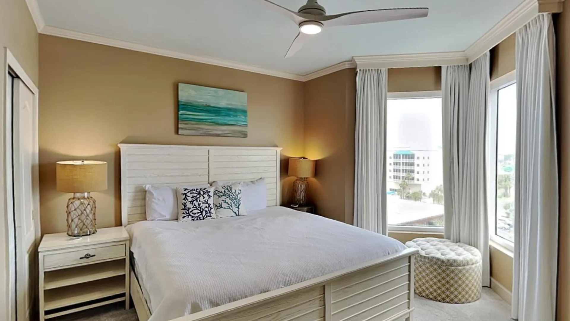 Apartment Jade East Towers 650