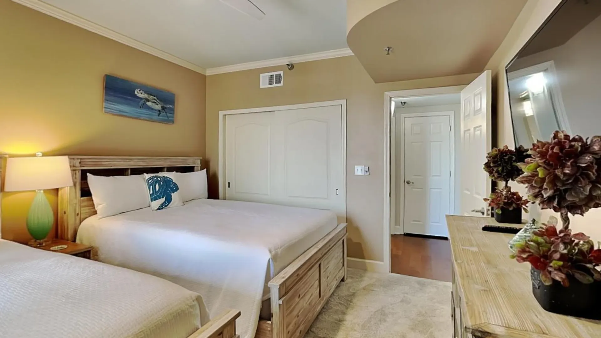 Apartment Jade East Towers 650 Destin