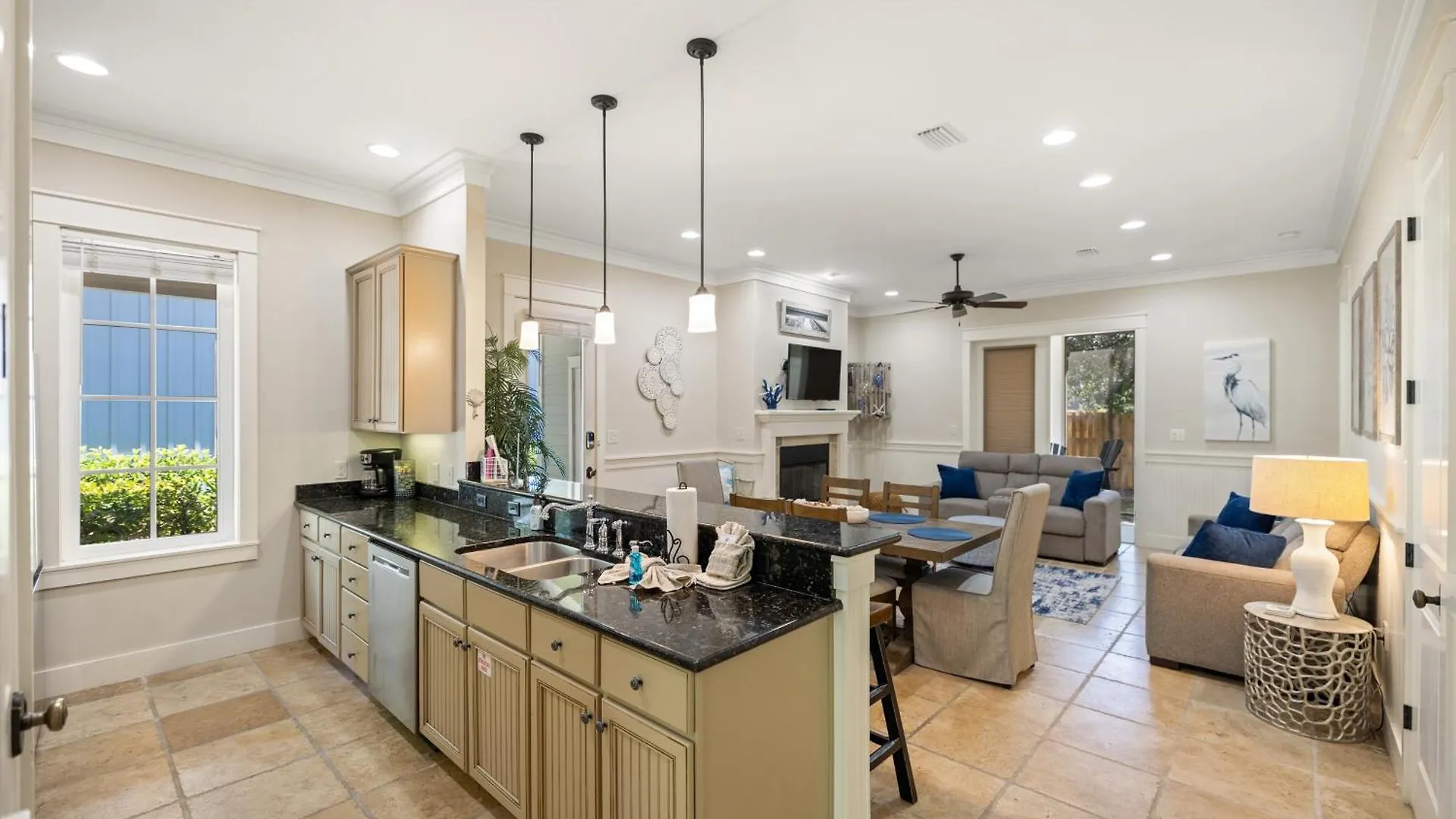 2465 Bungalo Holiday home