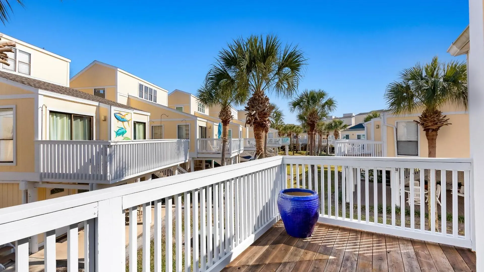 Hotel ​sandpiper Cove *