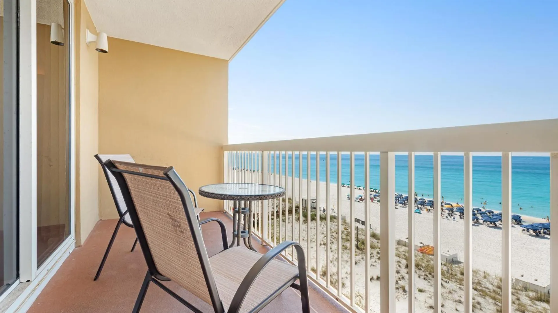 Pelican Pointe