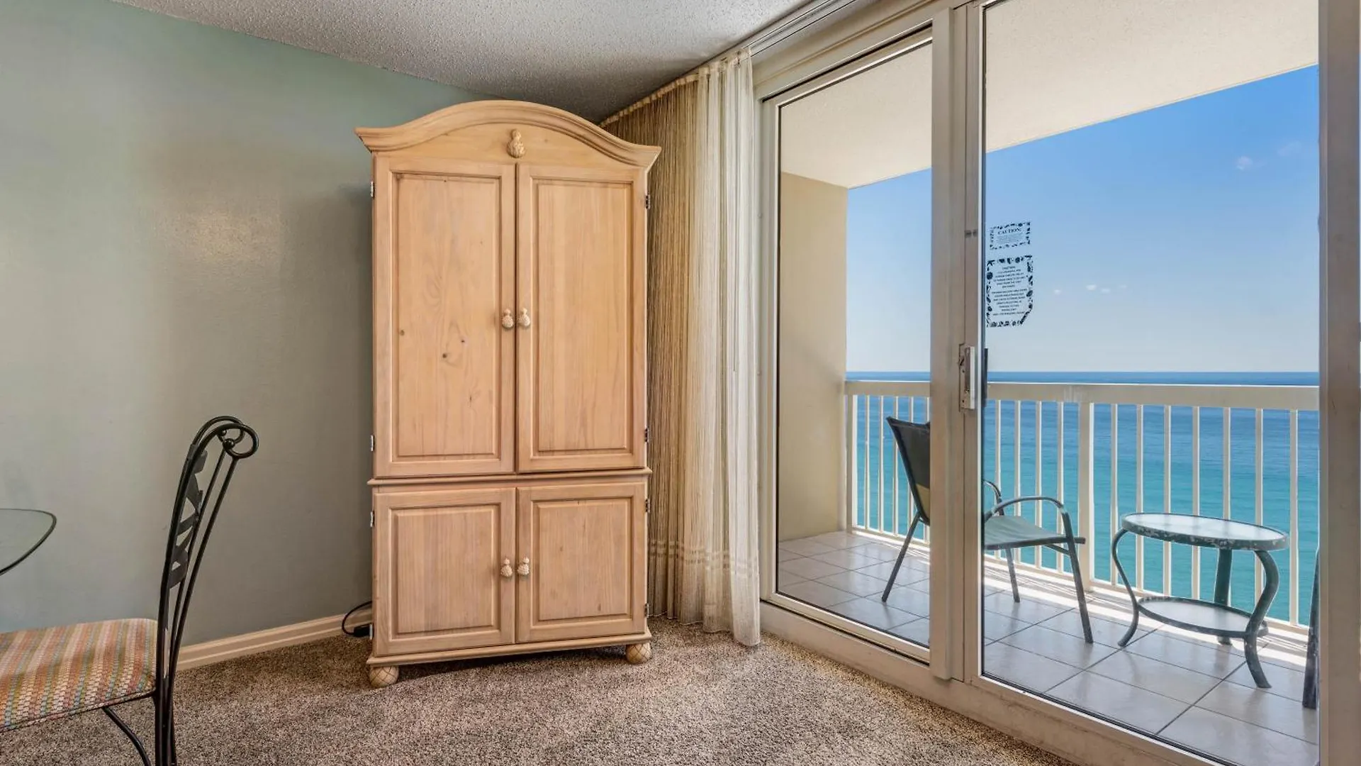 Pelican Pointe