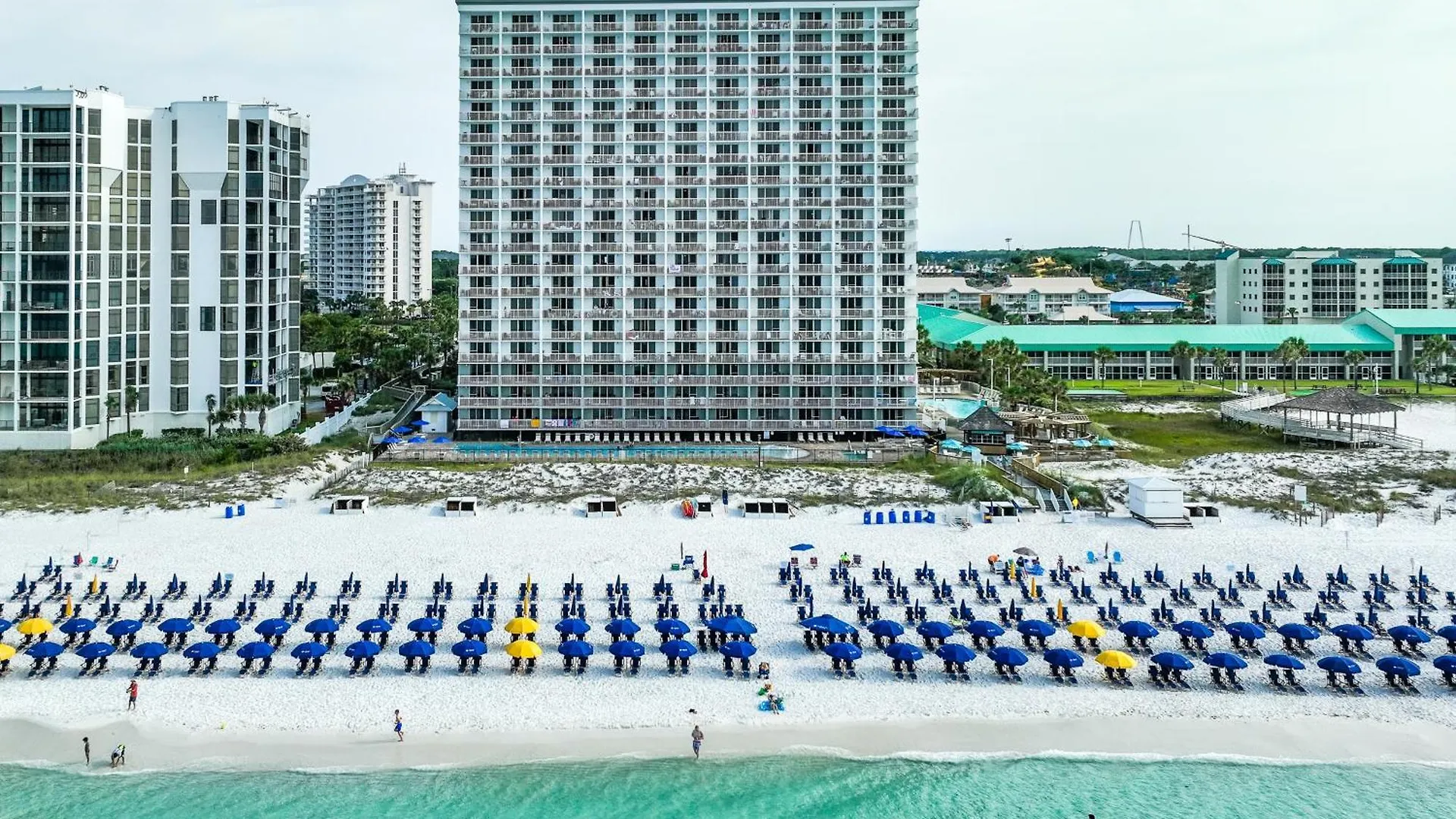 Pelican Pointe 公寓