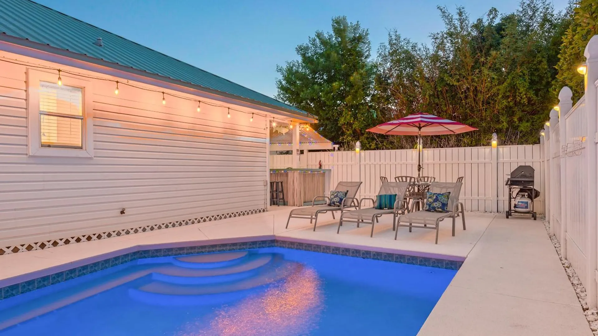Under The Sea By Newman-dailey Holiday home