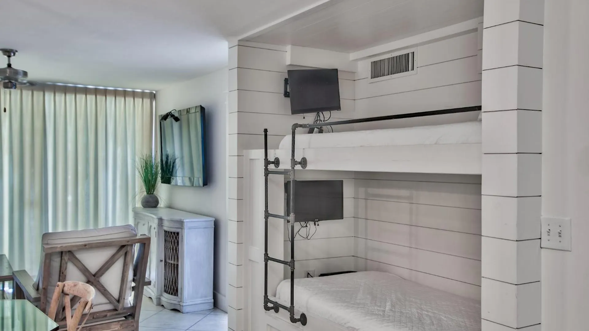 Magnolia House At Pointe I Destin