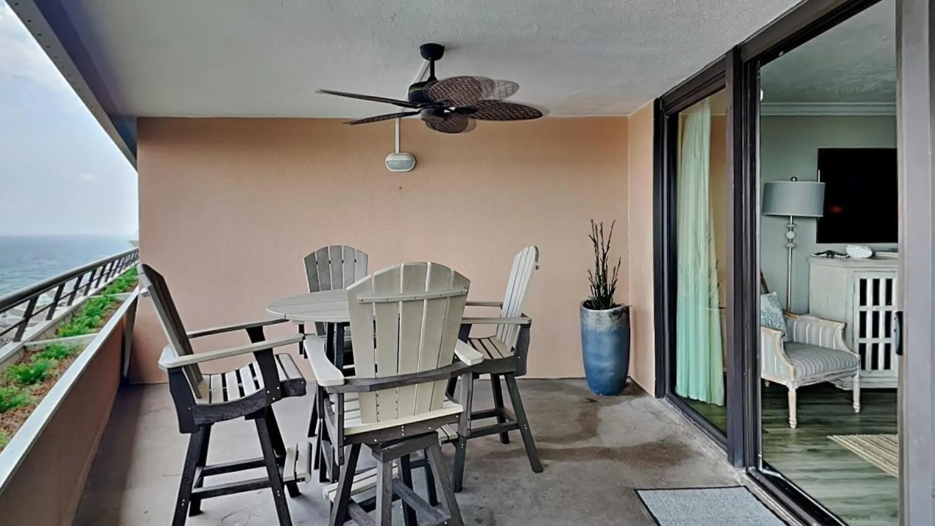 Apartment Edgewater #1402