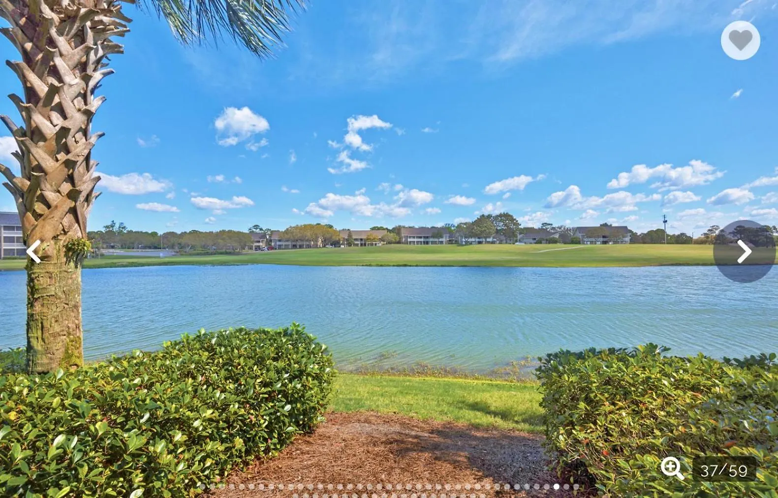 3 Min Walk To Beach- Gulf Breeze Lakefront Retreat! Sleeps 8
