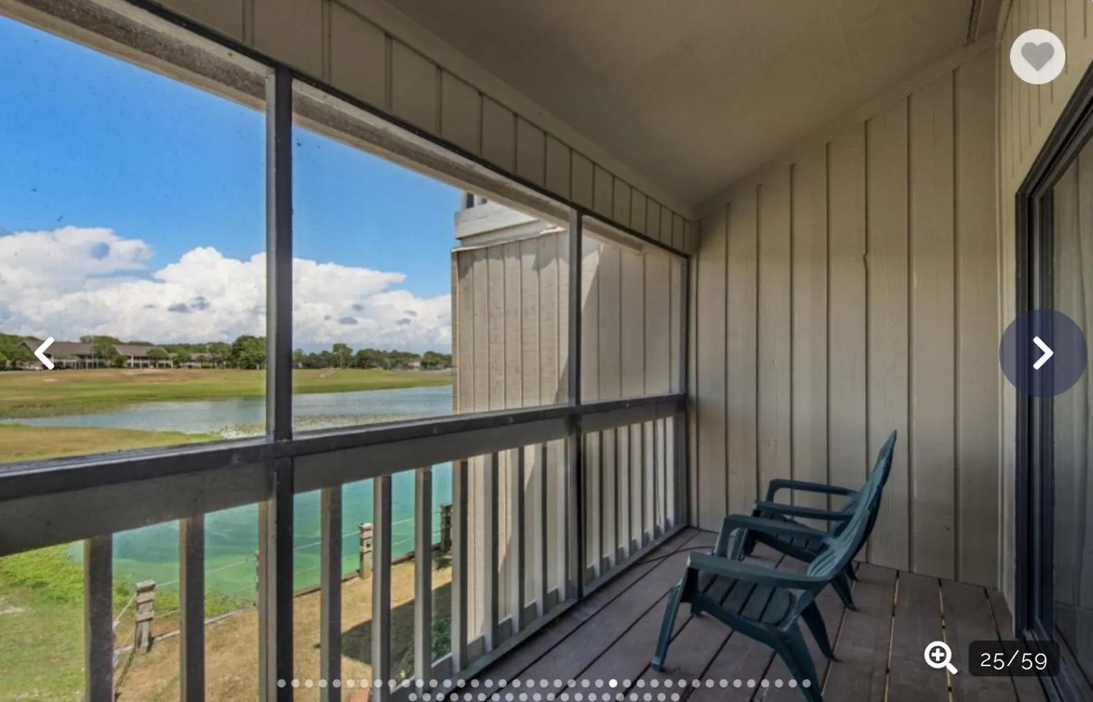 3 Min Walk To Beach- Gulf Breeze Lakefront Retreat! Sleeps 8 *