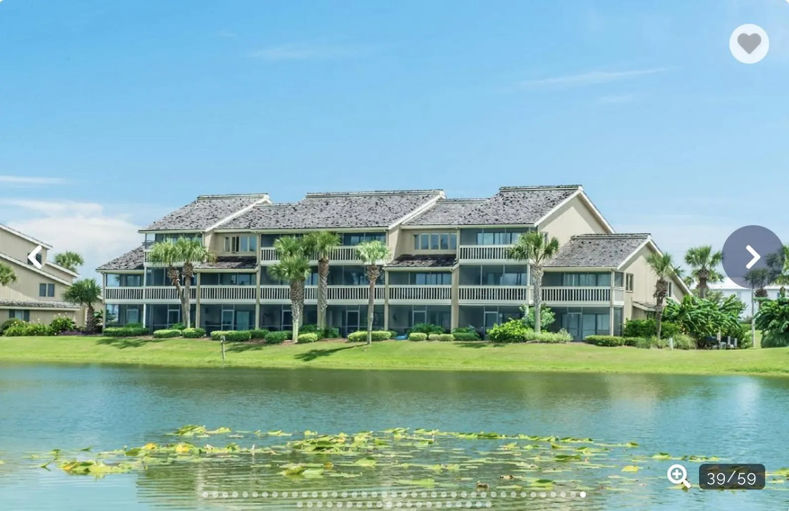 3 Min Walk To Beach- Gulf Breeze Lakefront Retreat! Sleeps 8 Destin