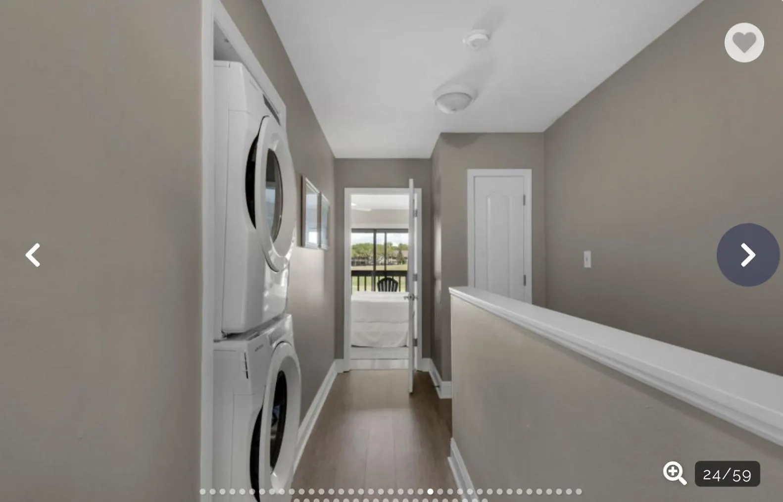 Holiday home 3 Min Walk To Beach- Gulf Breeze Lakefront Retreat! Sleeps 8 *
