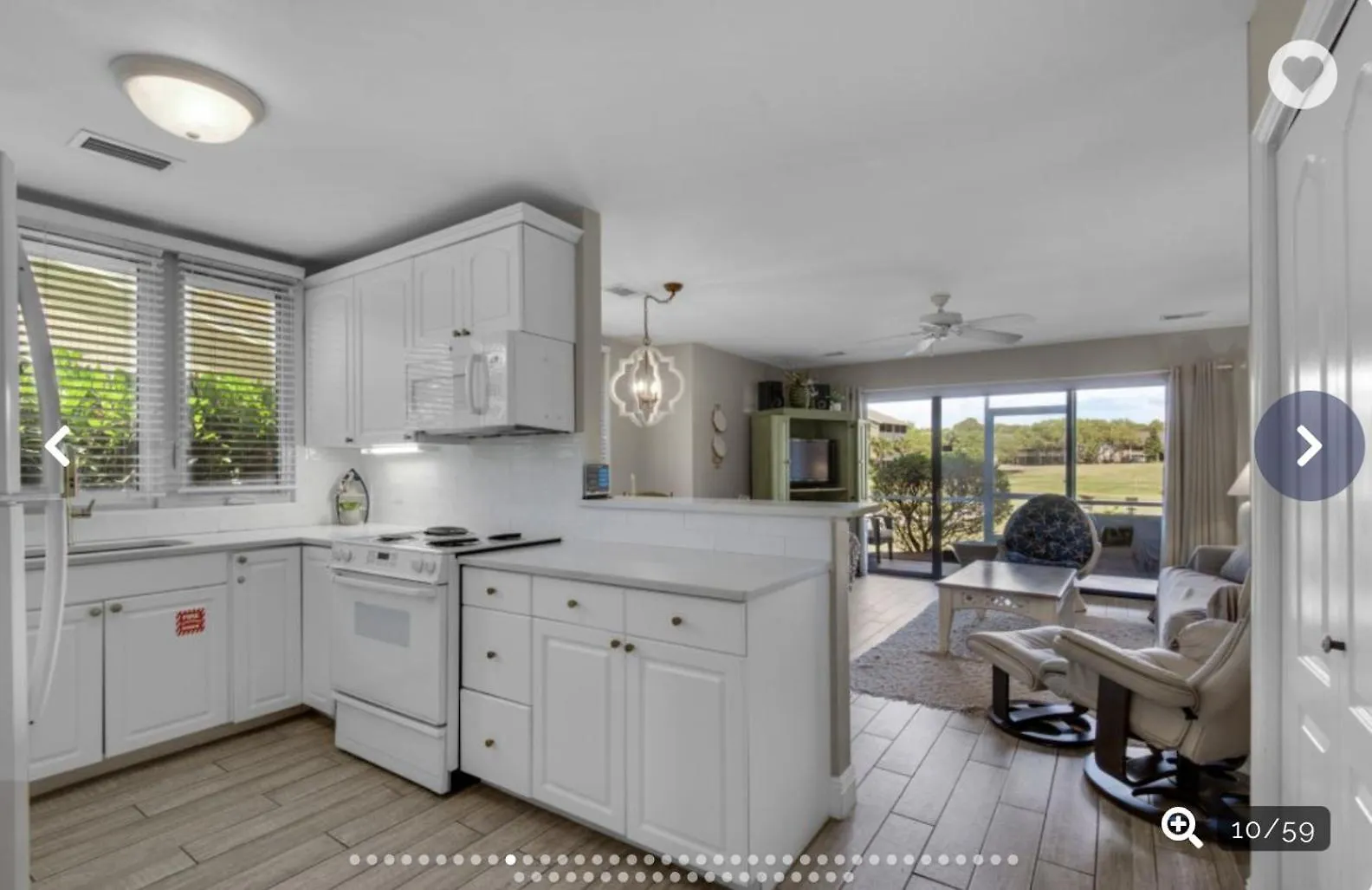 Holiday home 3 Min Walk To Beach- Gulf Breeze Lakefront Retreat! Sleeps 8 *