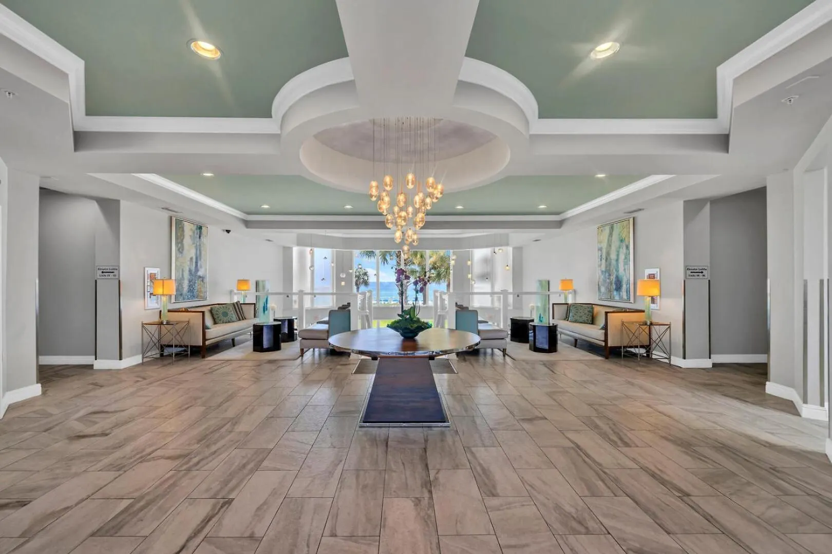 Beautiful Spacious Penthouse 2 Story Front Sleeps 12! 度假居 德斯廷