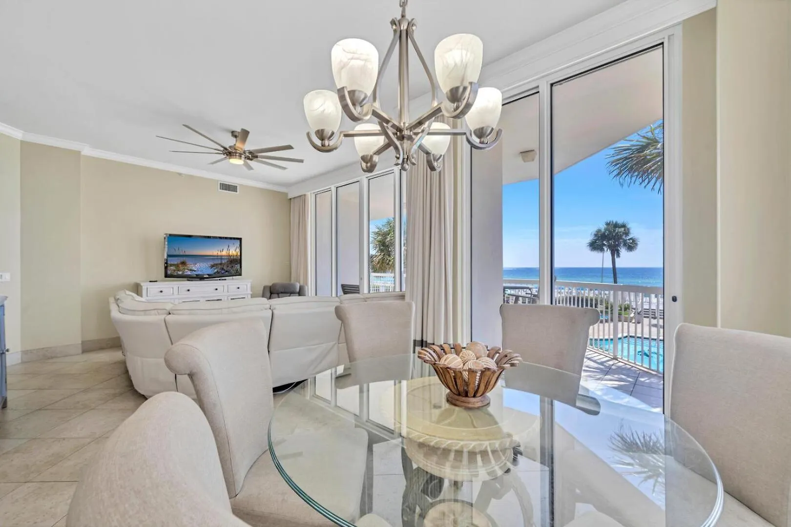 Beautiful Spacious Penthouse 2 Story Front Sleeps 12! 度假居 德斯廷