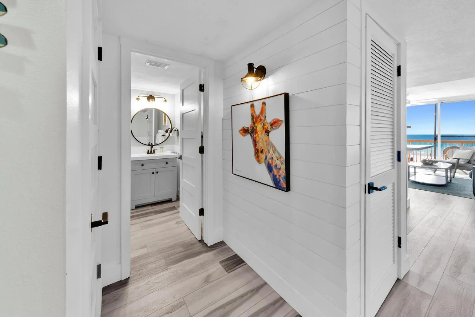 Beautiful Updated Pelican Unit!!! Holiday home
