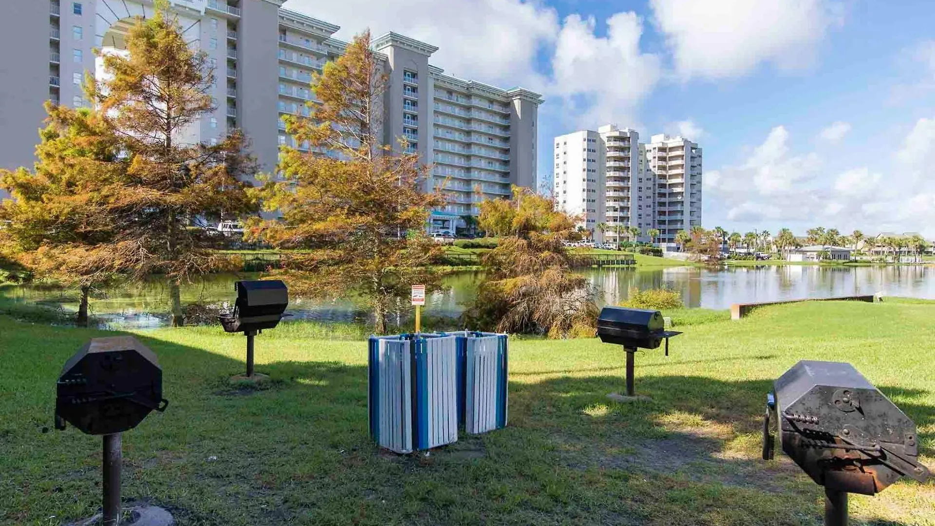 Apartment Majestic Sun 412a *