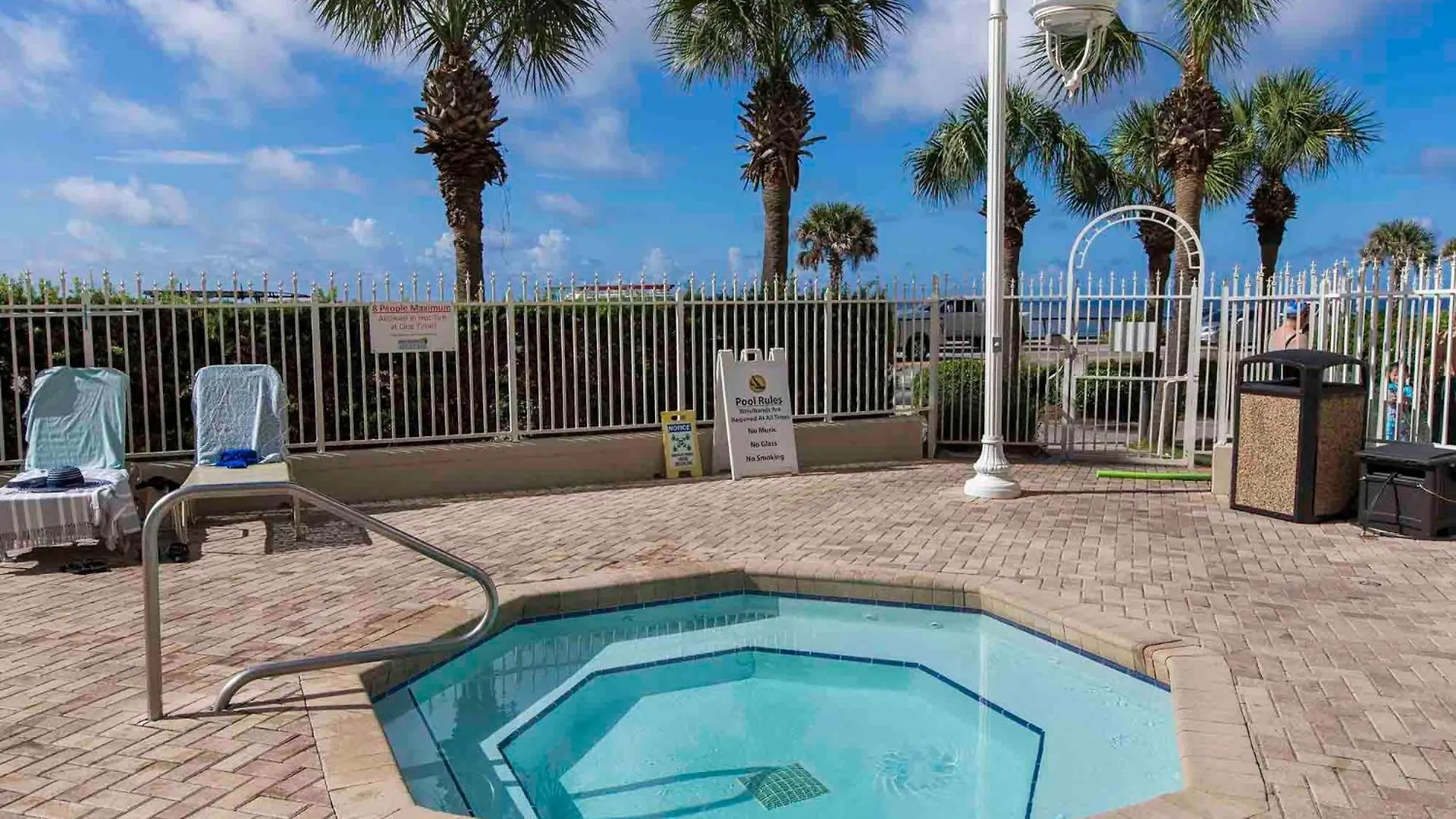 Majestic Sun 412a Apartment