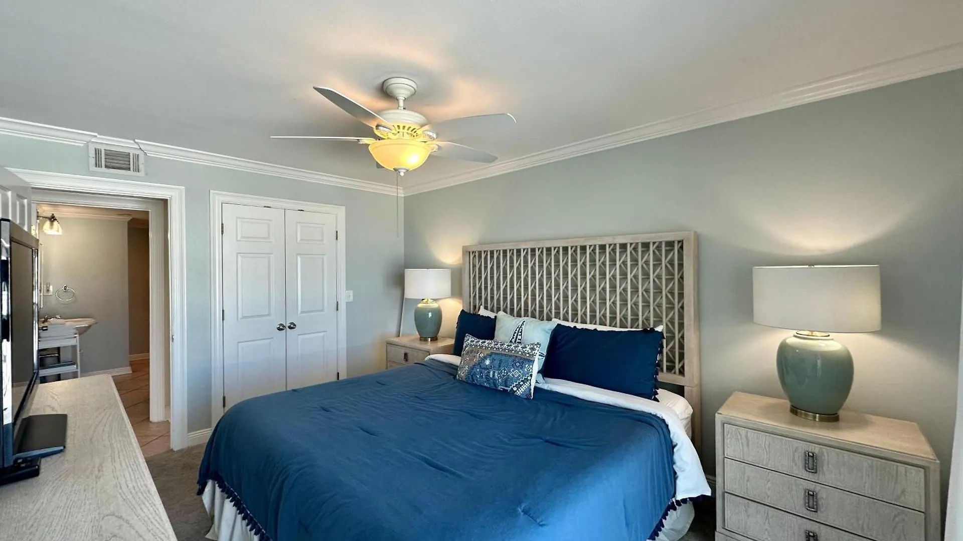 Sandpiper Cove 2117