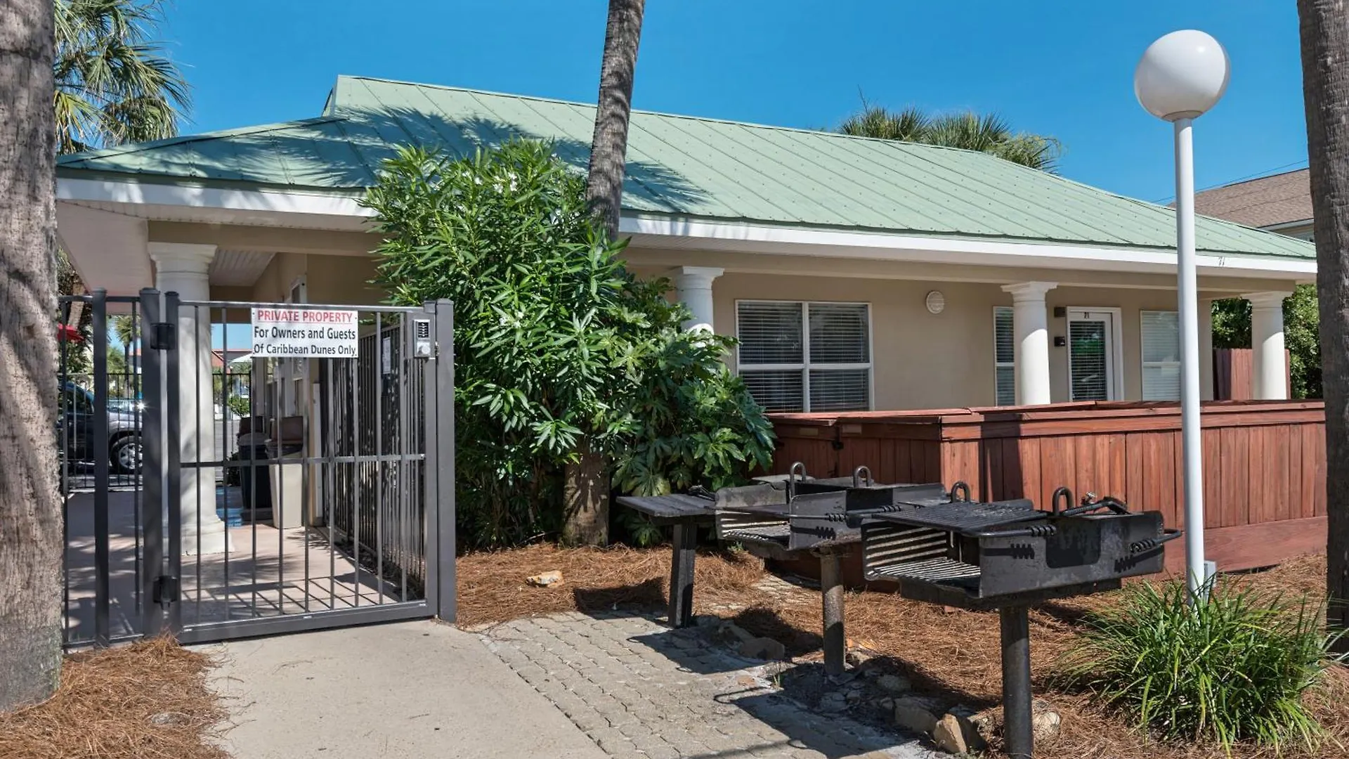 Apartment Caribbean Dunes 108 By Newman-dailey