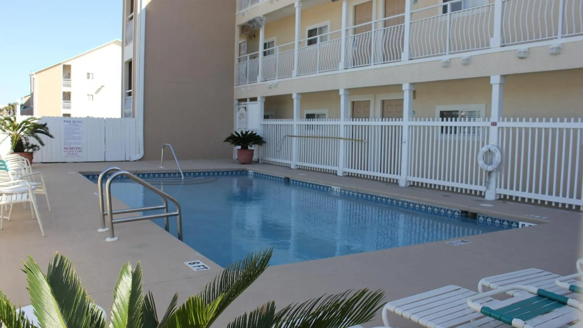 Apartment Crystal Sands 103a By Newman-dailey Destin