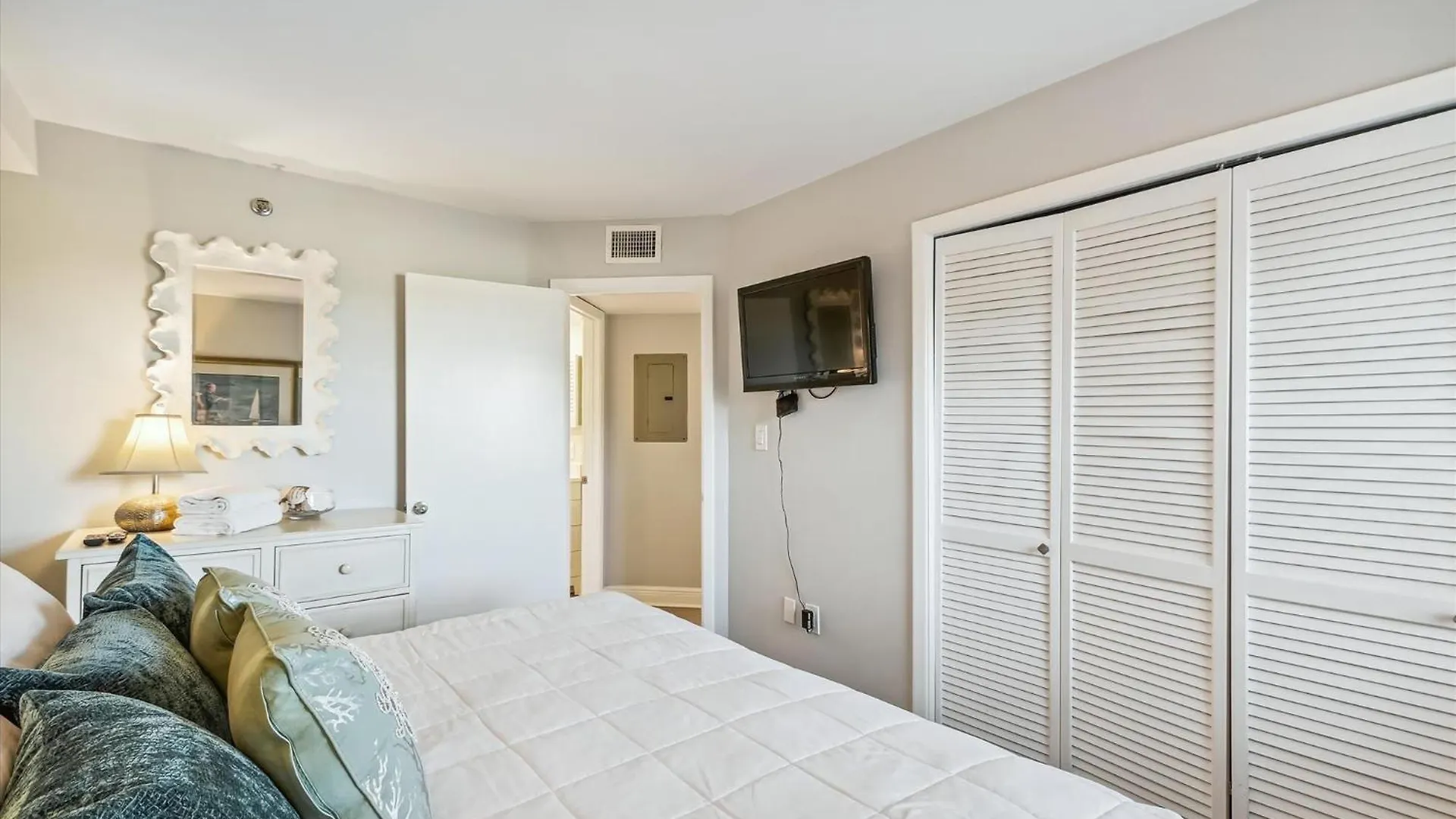 Inlet Reef 210- By Isle Apartamento Destin