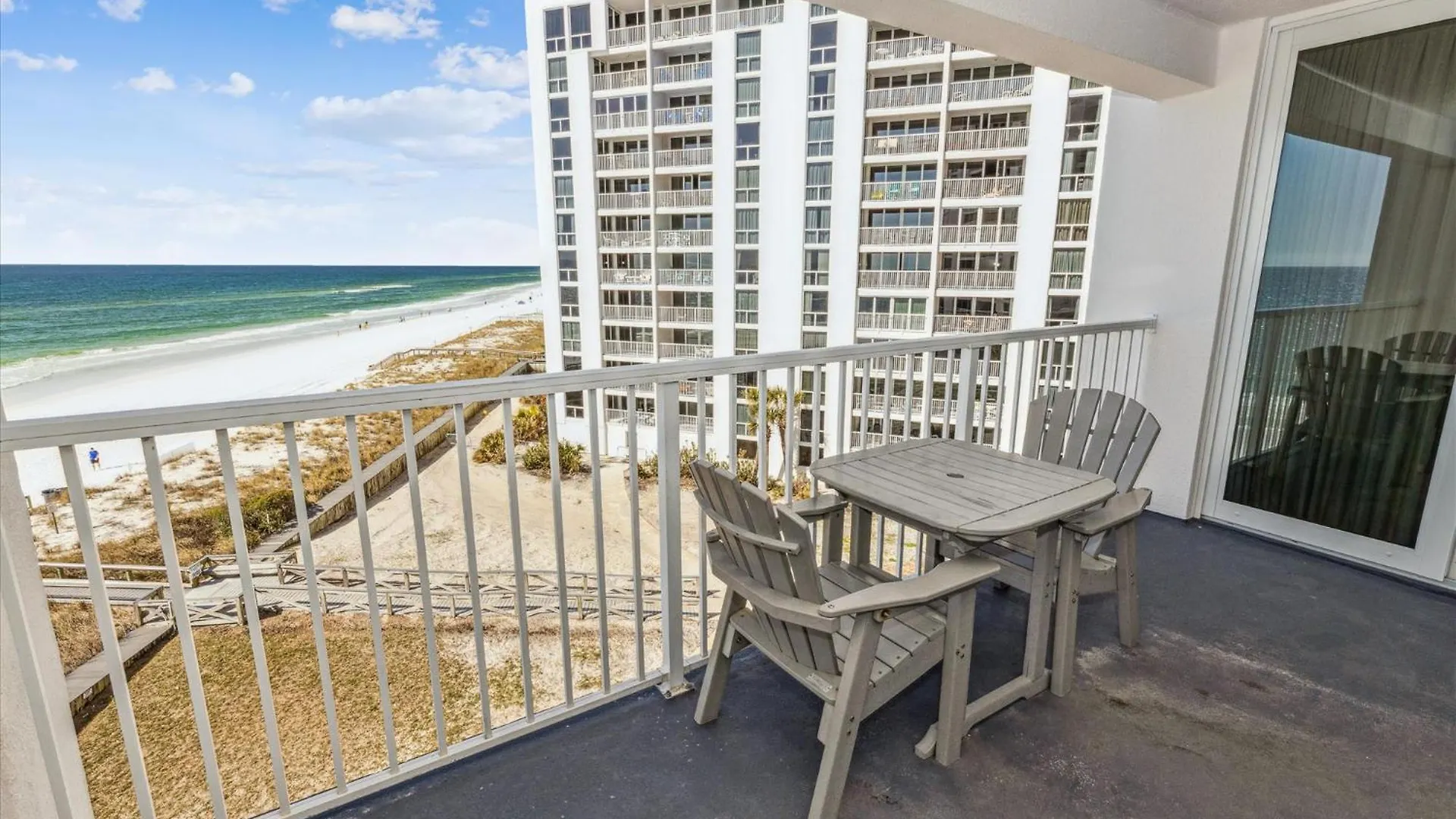Shoreline Towers 1063- By Isle Apartment Destin
