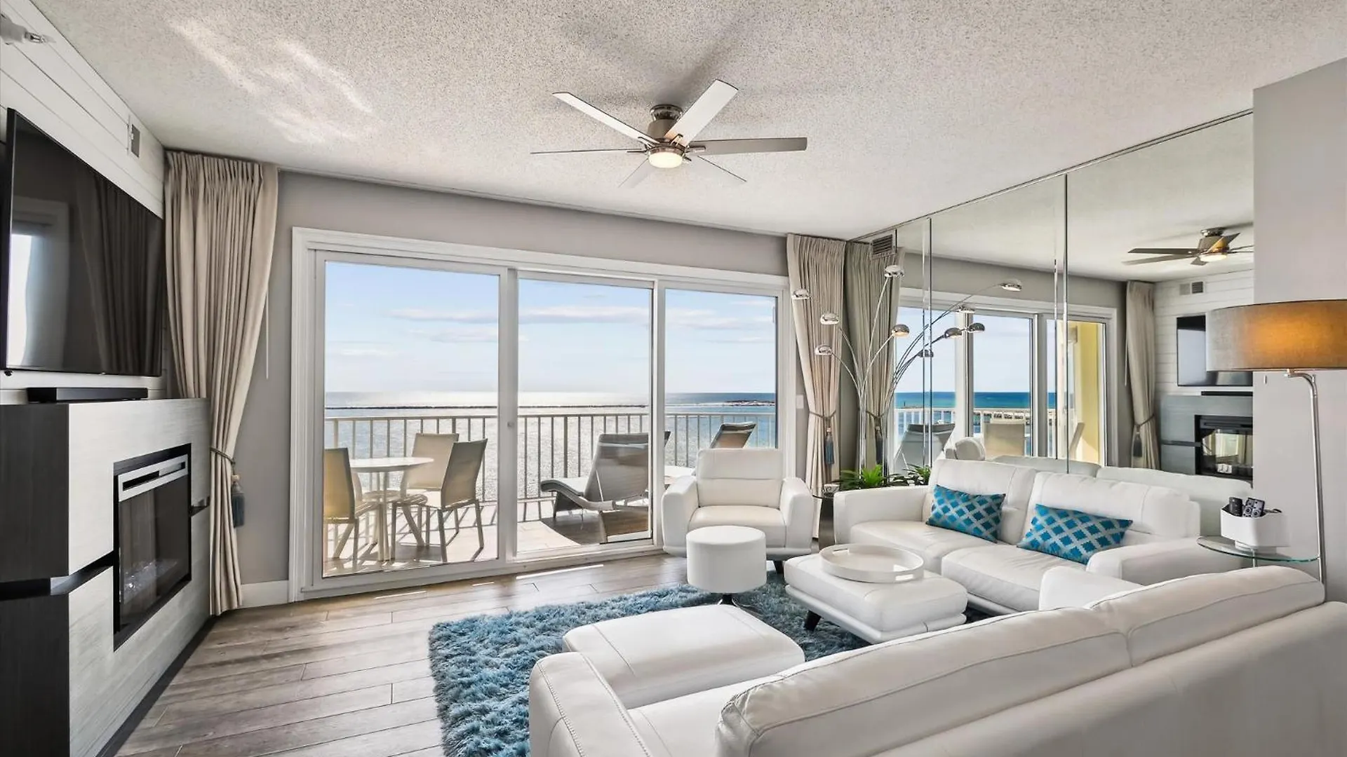 Waterview Towers Yacht Club 732- By Isle