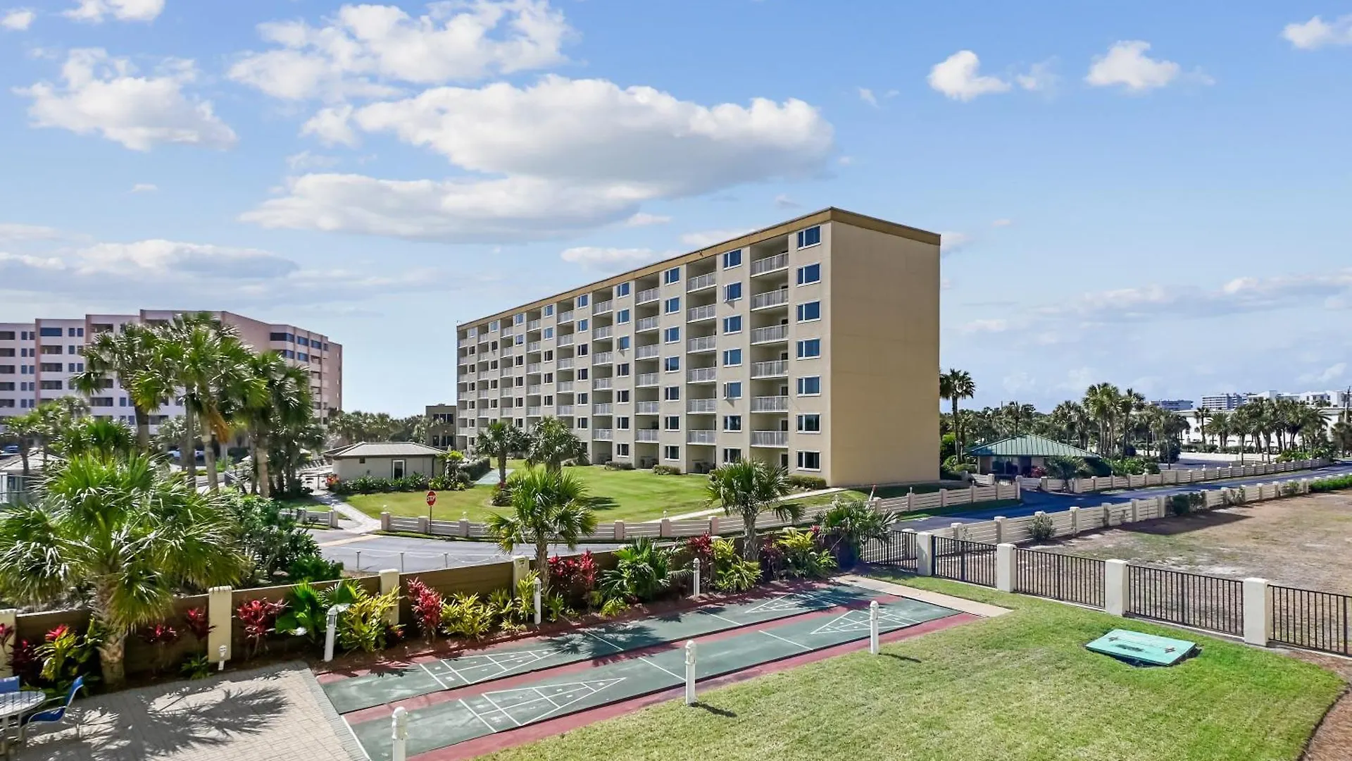 Apartment Inlet Reef 109- By Isle *