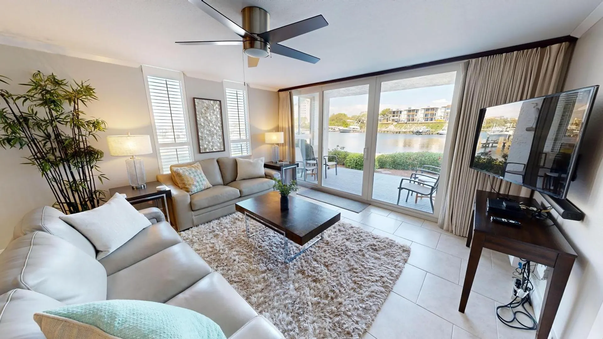 Dolphin Point 105b- By Isle Apartman Destin
