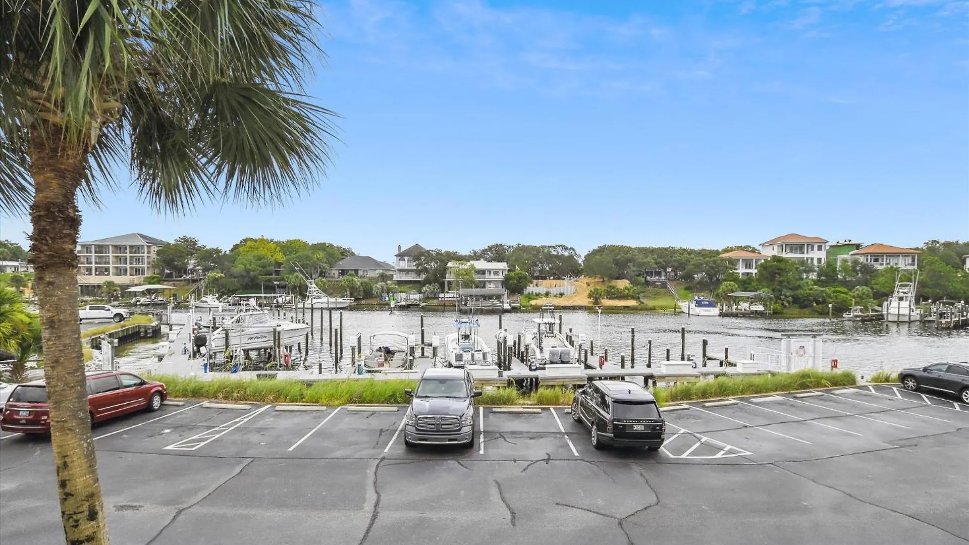 公寓 Dolphin Point 203c- By Isle