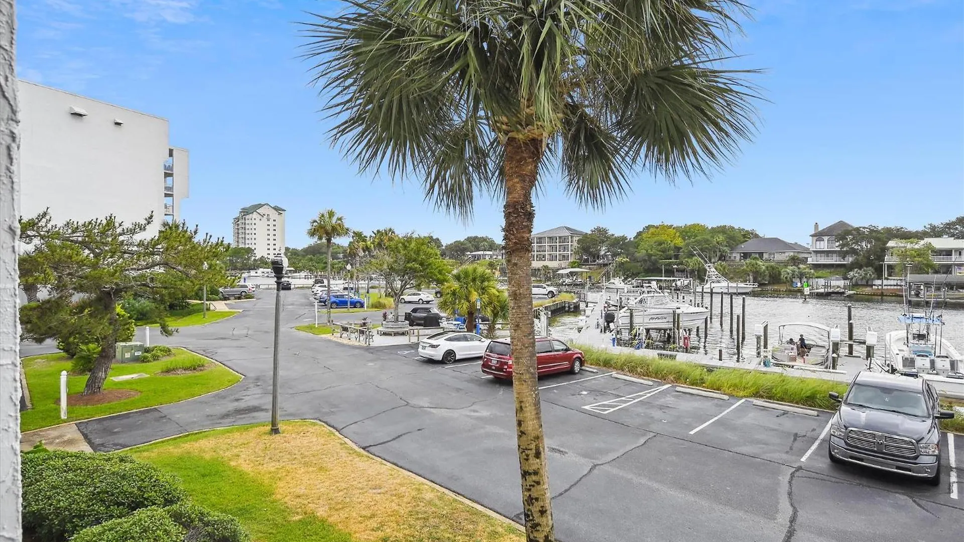 公寓 Dolphin Point 203c- By Isle