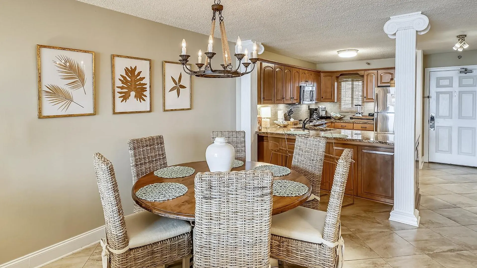 Apartment On The Gulf 603-by Isle *