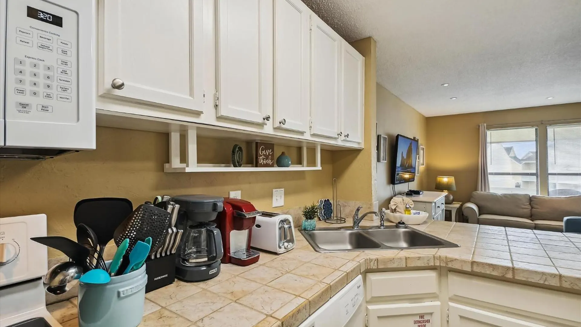 Sandpiper Cove 8226- By Isle Apartment