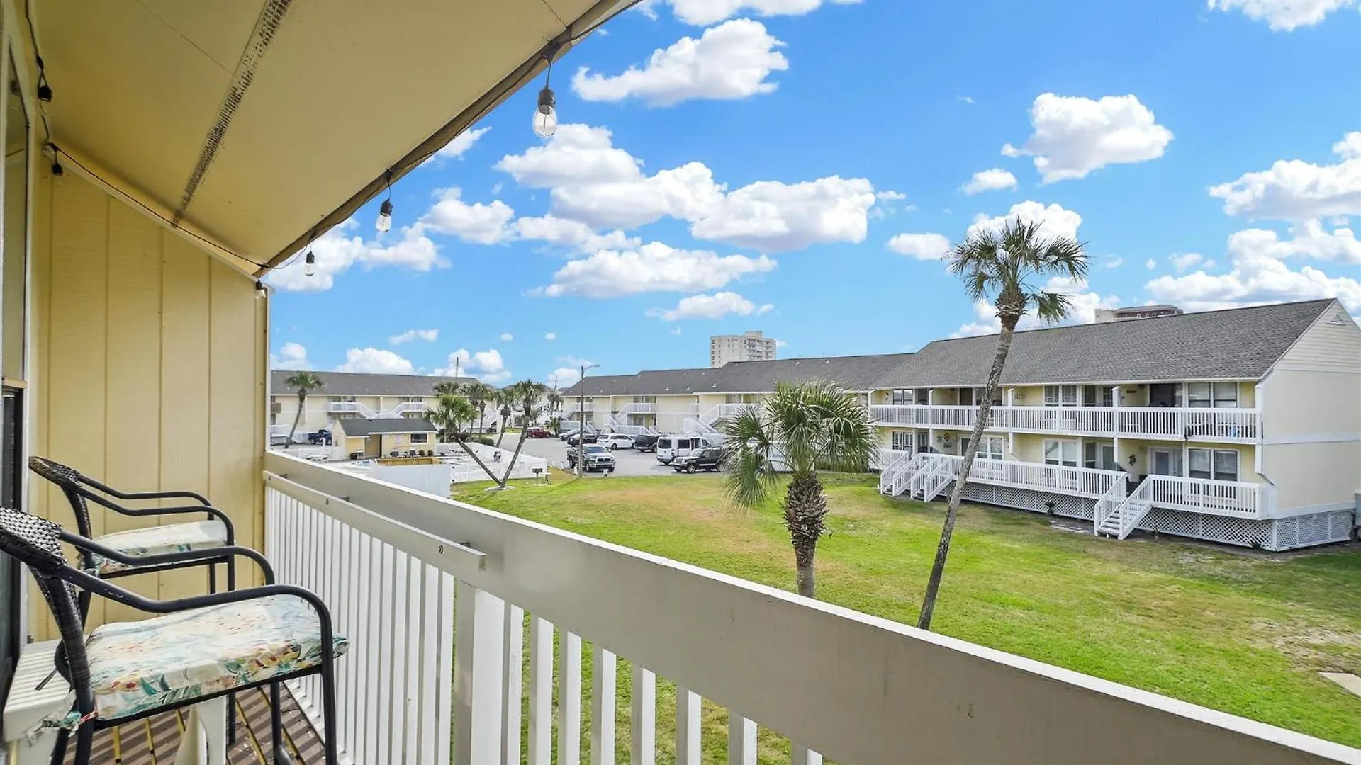 Sandpiper Cove 8226- By Isle Apartment *
