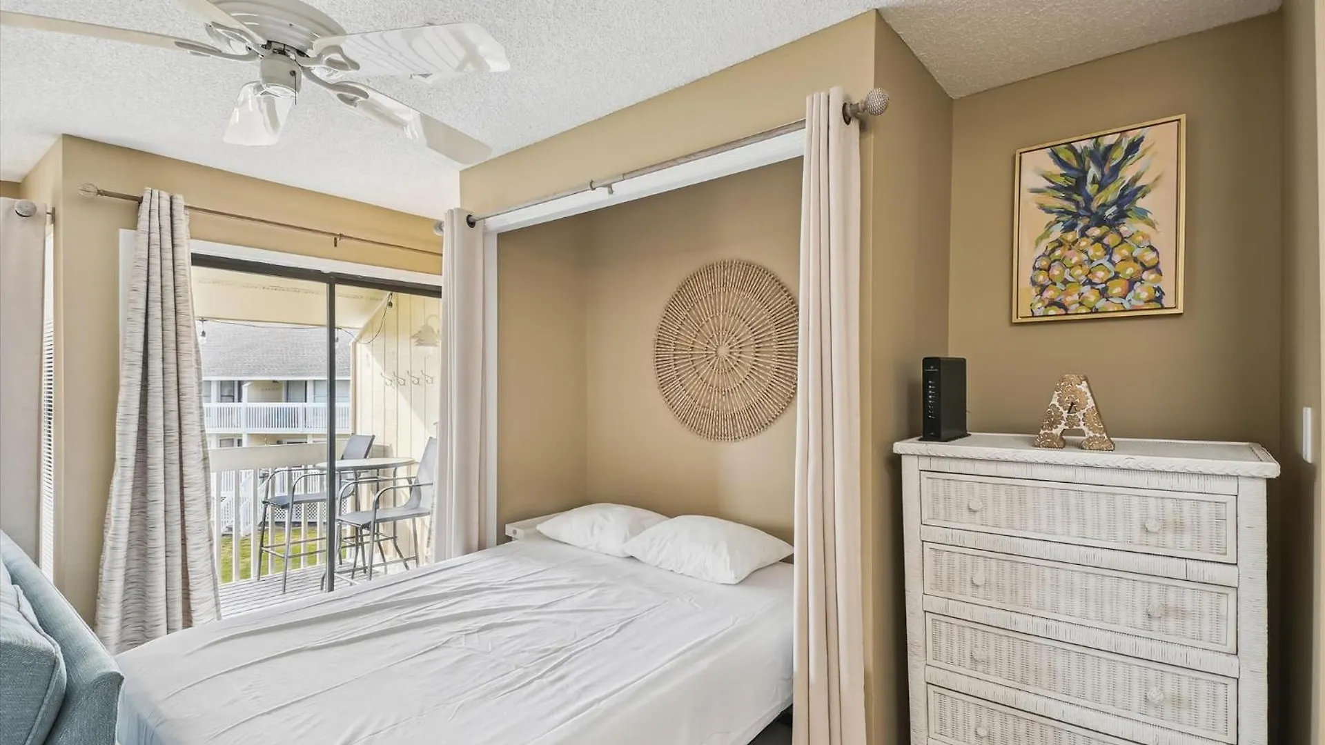Sandpiper Cove 8226- By Isle Apartment