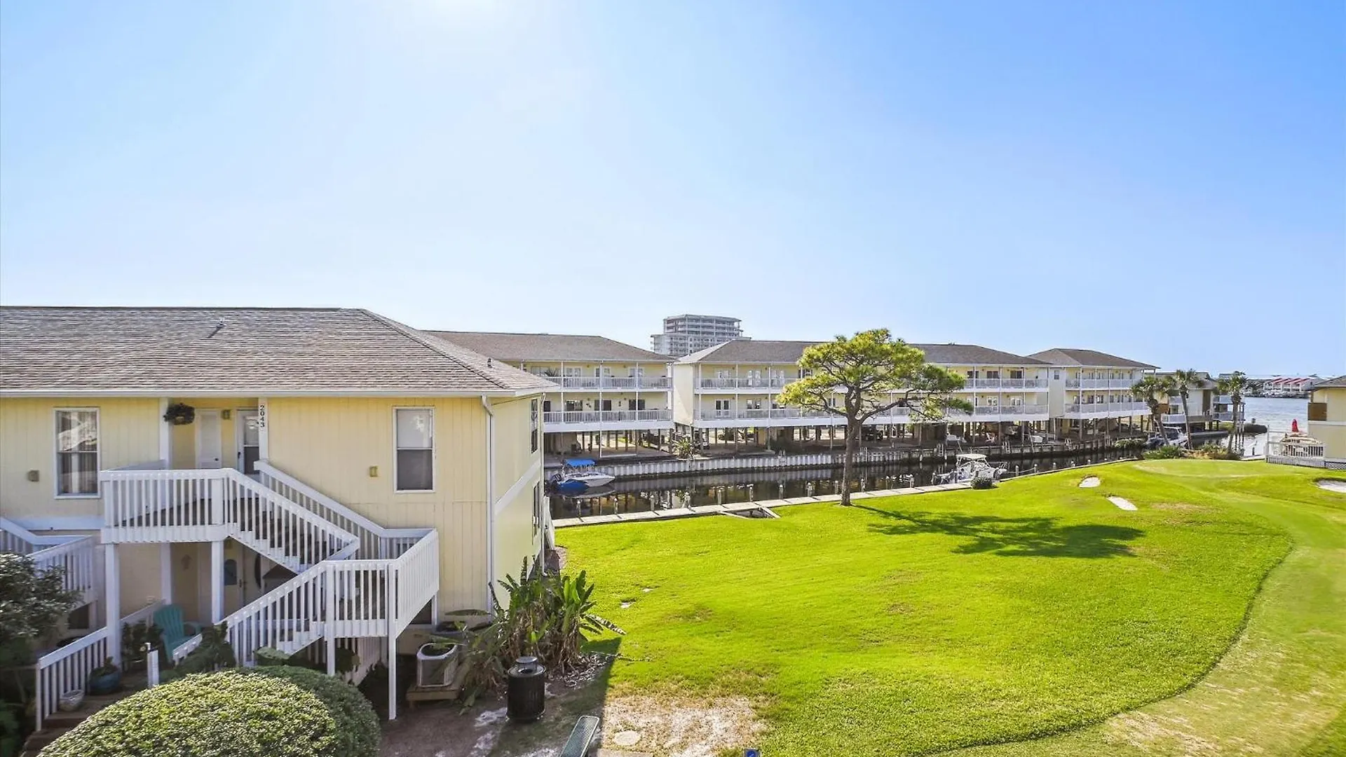 Apartment Sandpiper Cove 2042- By Isle *