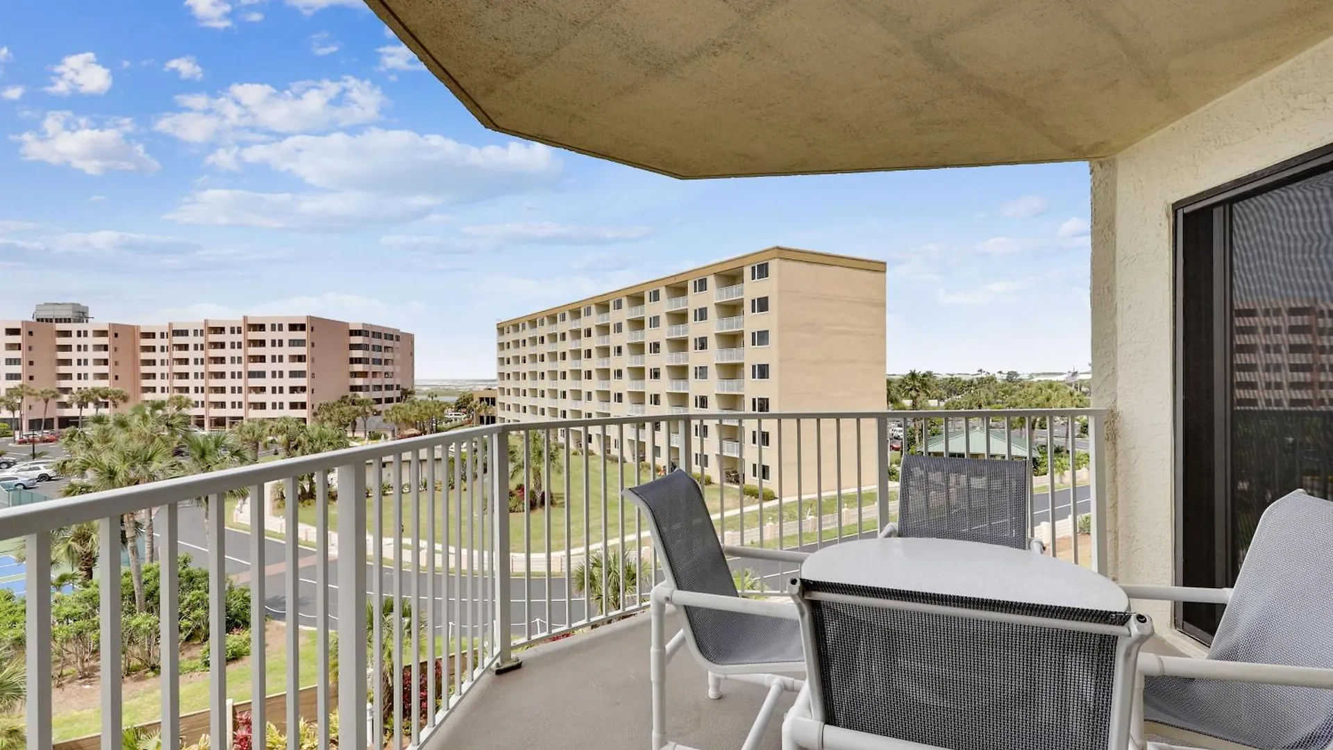 Apartment Inlet Reef 310- By Isle *