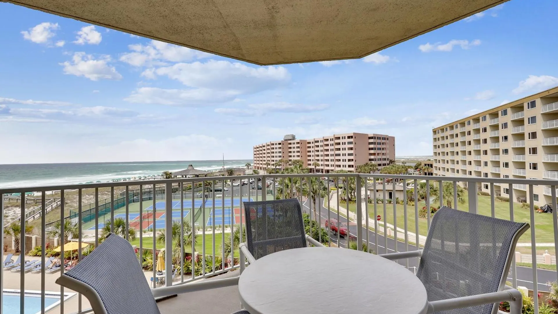 Inlet Reef 310- By Isle Apartment