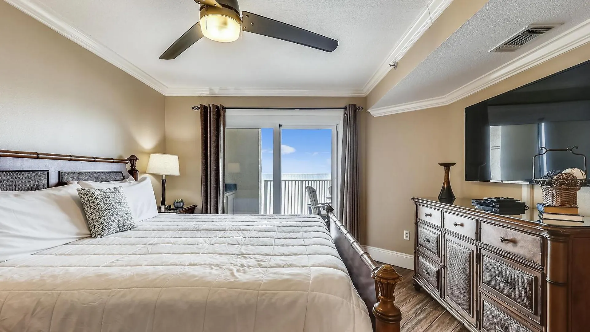Inlet Reef 303- By Isle Apartamento