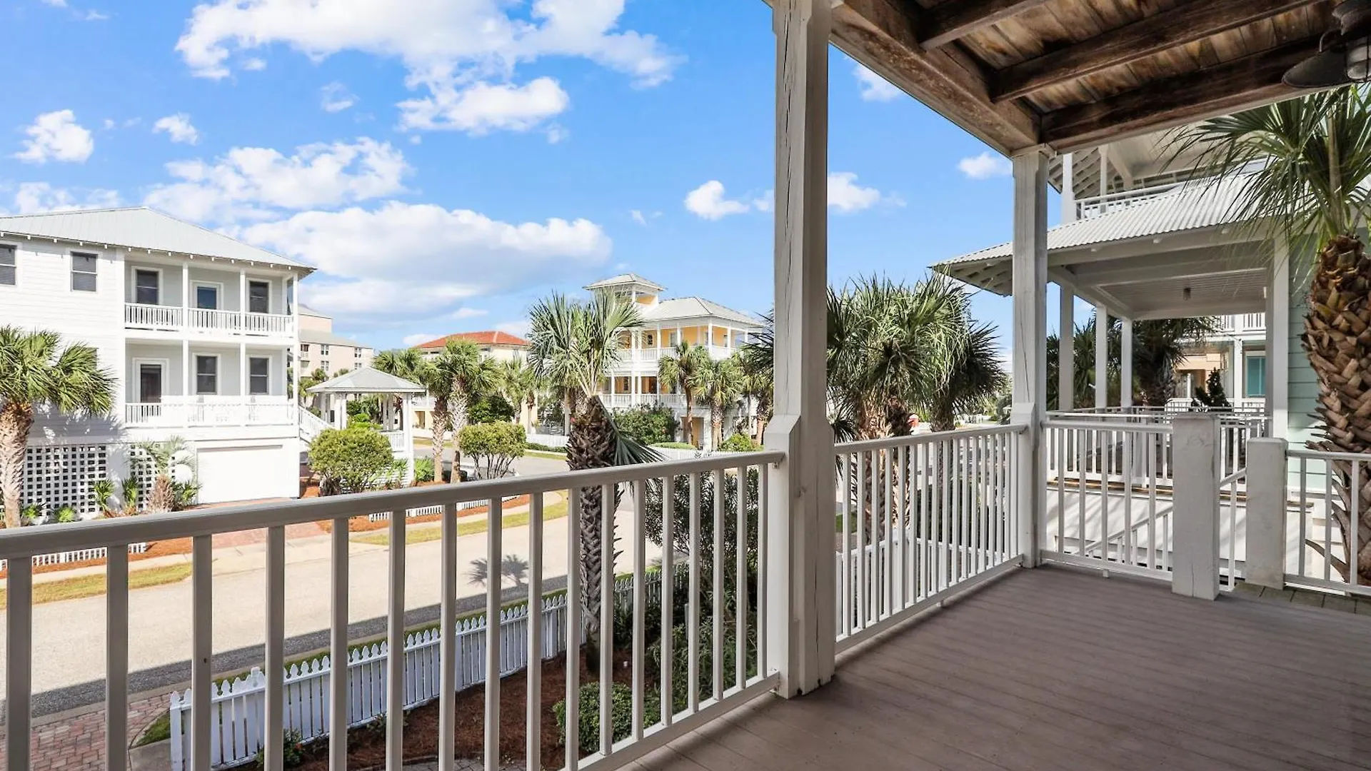 Sugar Shack- By Isle Apartment
