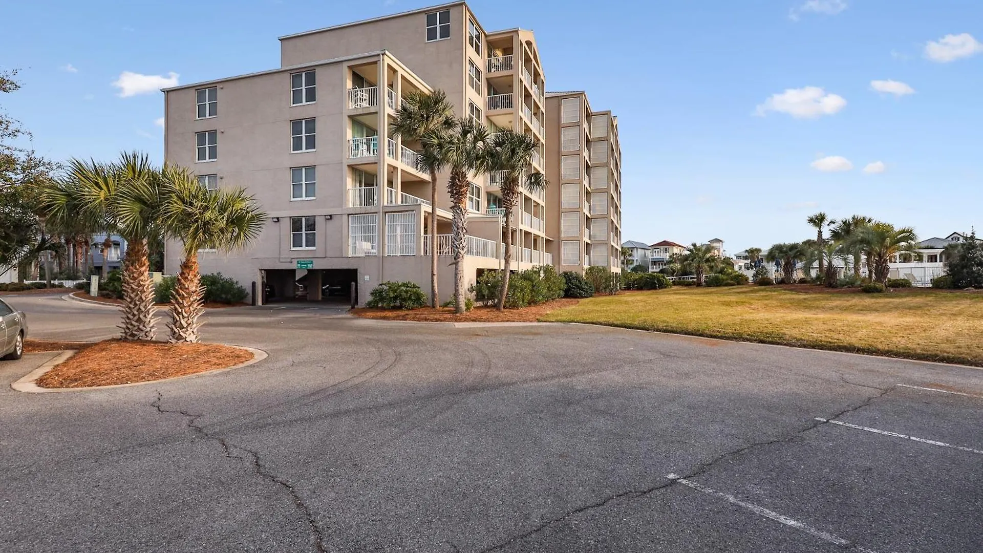 Apartment Magnolia House 305- By Isle Destin