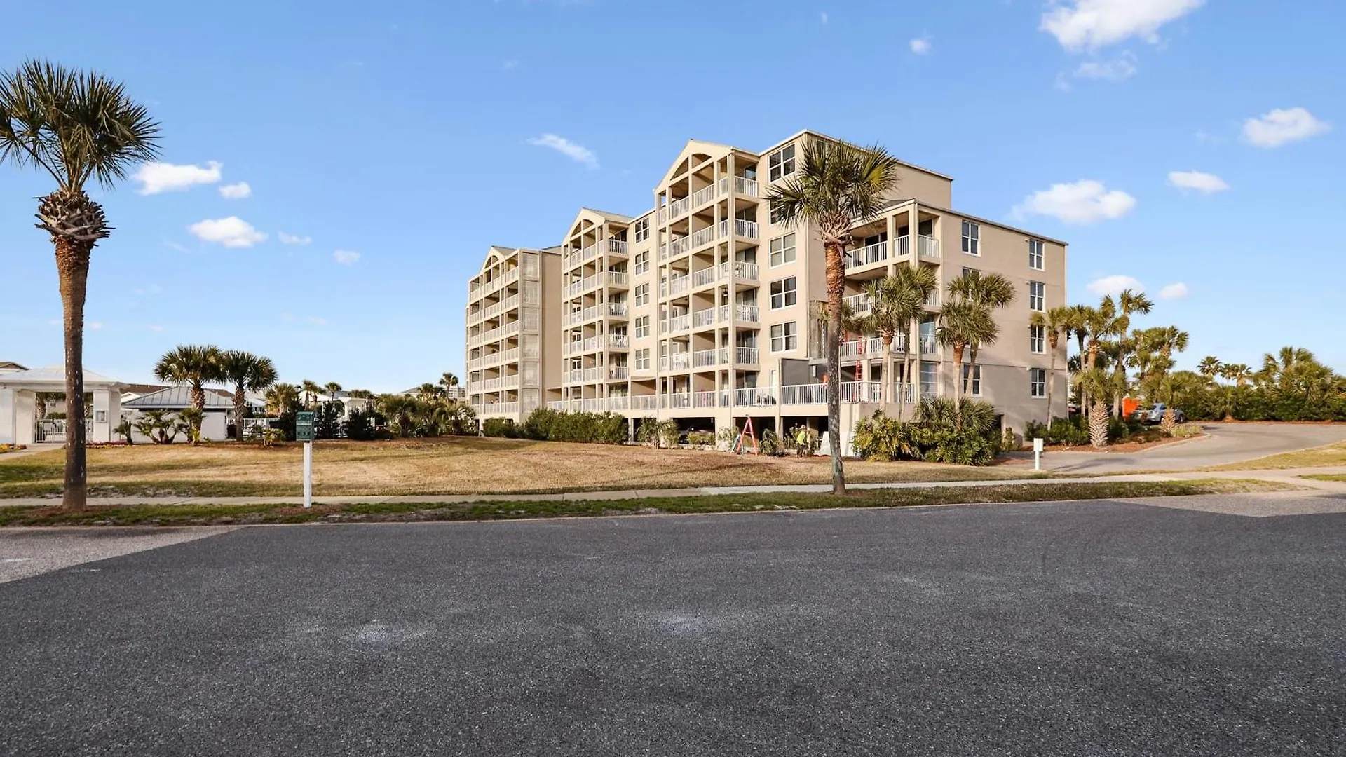 Apartment Magnolia House 305- By Isle *