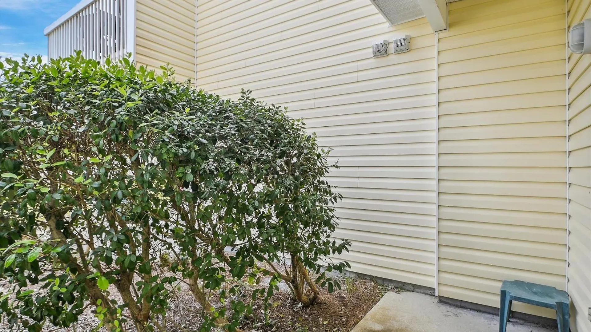 Sandpiper Cove 9125- By Isle Apartment *